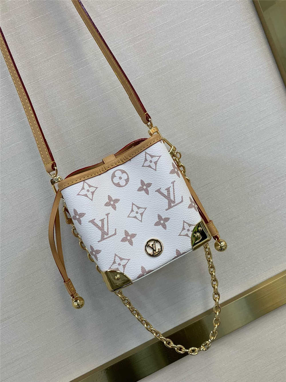 Louis Vuitton NOE PURSE NANO  M83227  size：11.5 x 11.5 x 11.5cm 2025 new 